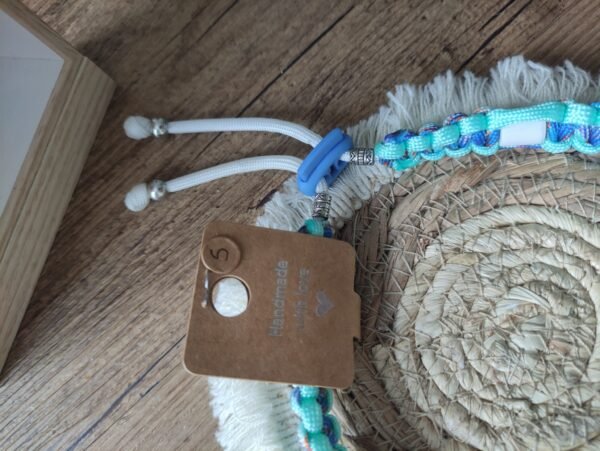 Collier anti-tiques Baleine – Image 3