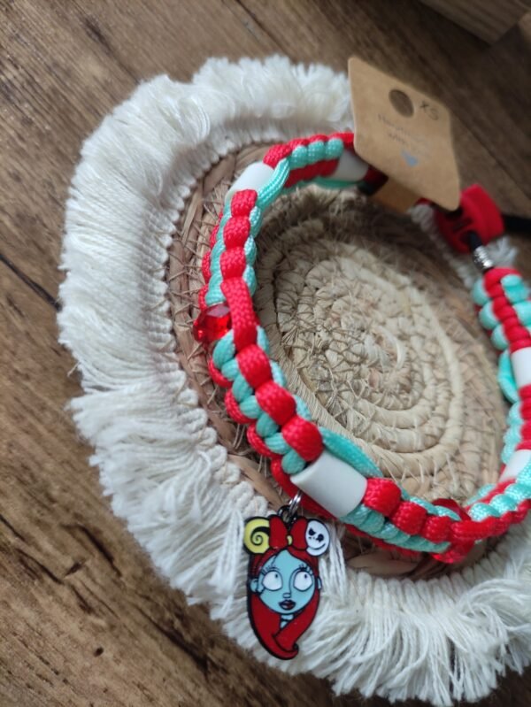 Collier anti-tiques Sally – Image 2