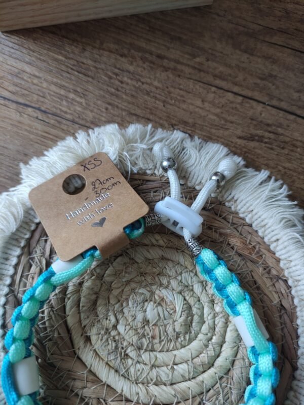 Collier anti-tiques Blue Stitch – Image 3