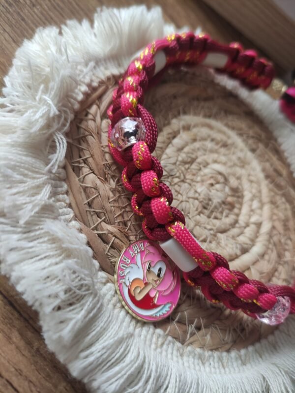 Collier anti-tiques Amy Rose – Image 2